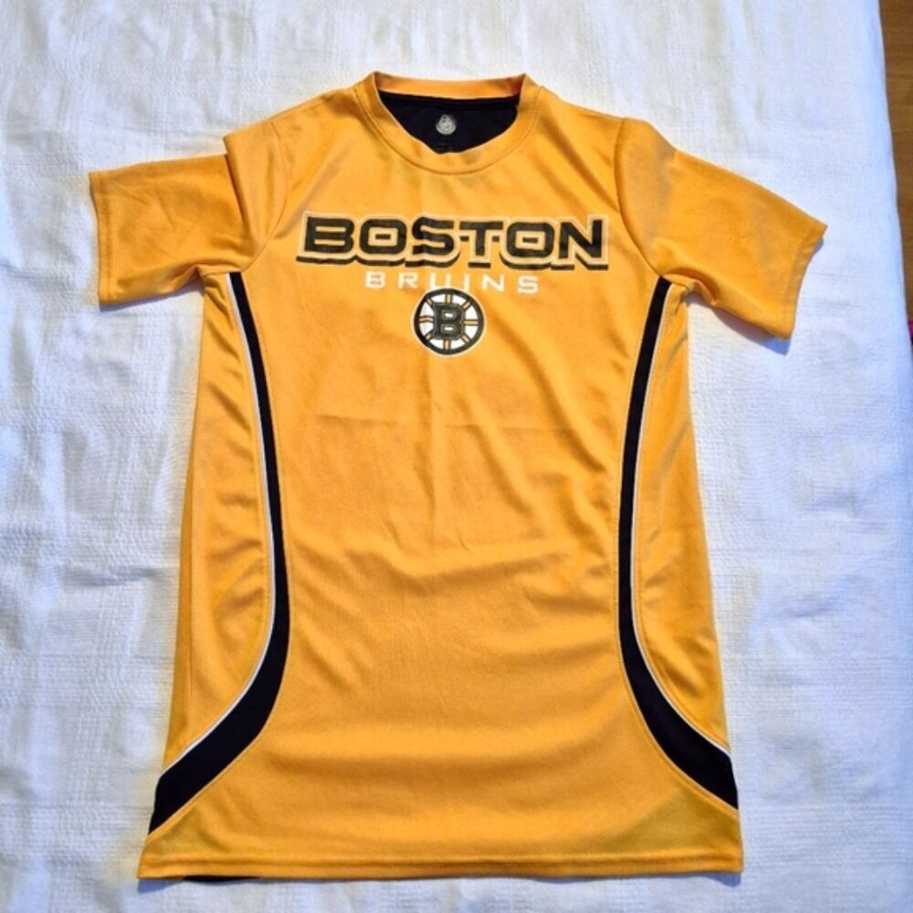 Boston Bruins mens size Small or 34/36 gold short sleeve shirt VGUC